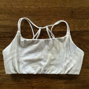 *LAST CALL* Athleta Strappy Patterned Sports Bra